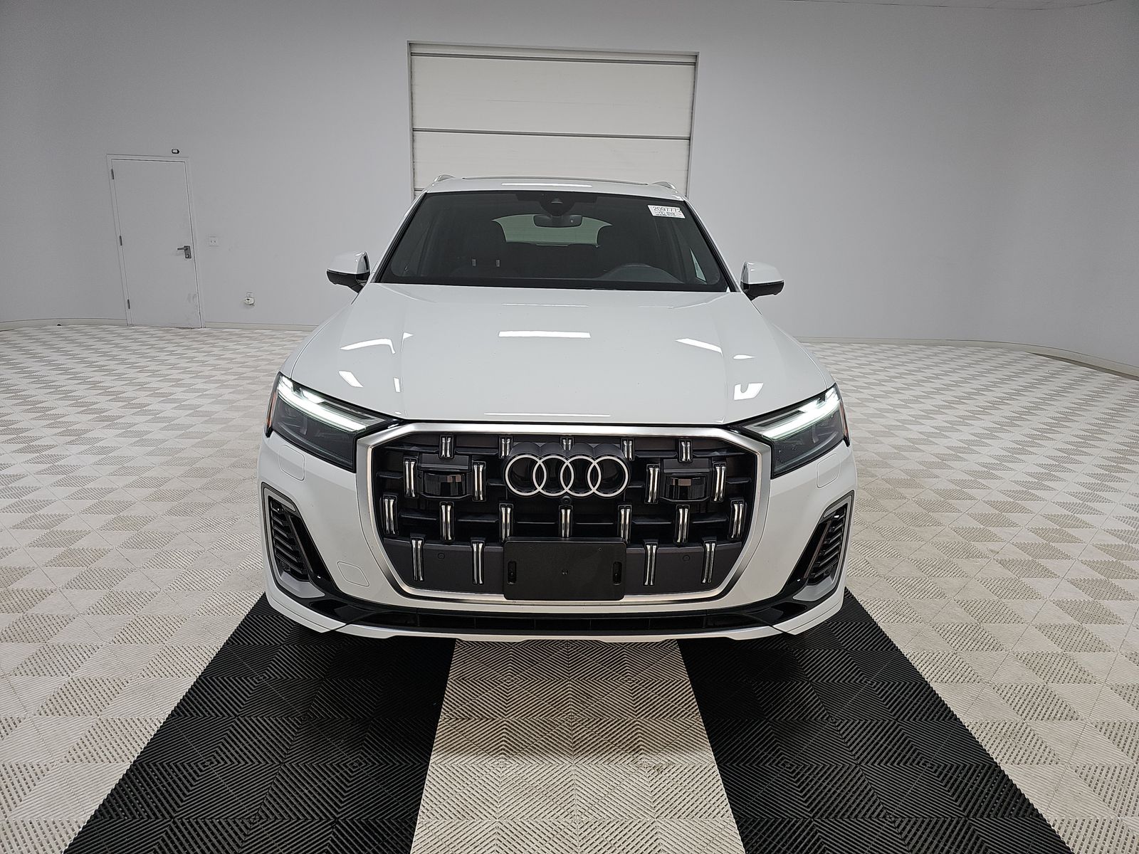 2025 Audi Q7 Premium Plus FWD