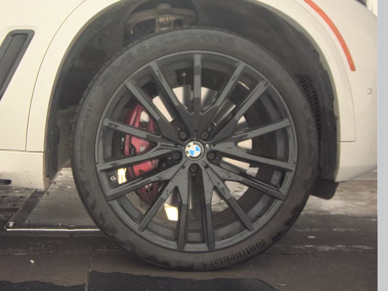 2023 BMW X5 M50i AWD