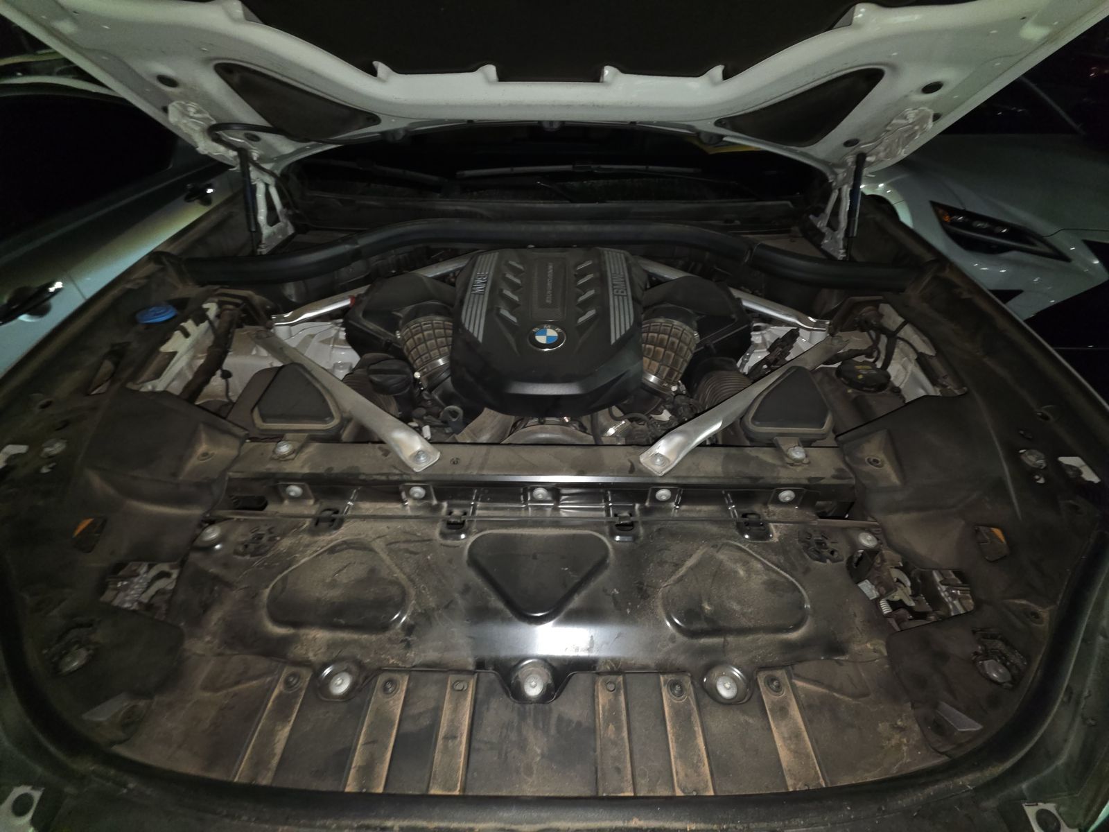 2023 BMW X5 M50i AWD