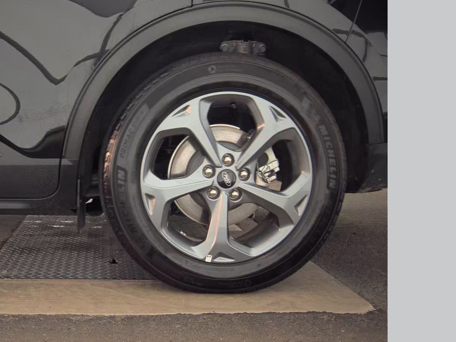 2025 Ford Escape ST-Line FWD