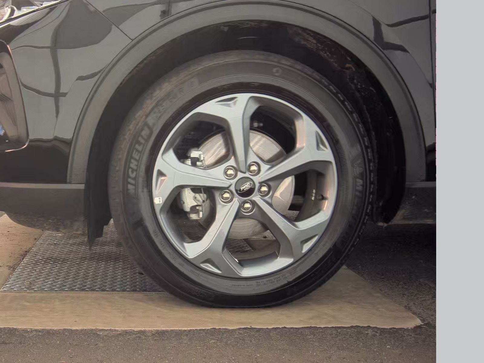2025 Ford Escape ST-Line FWD