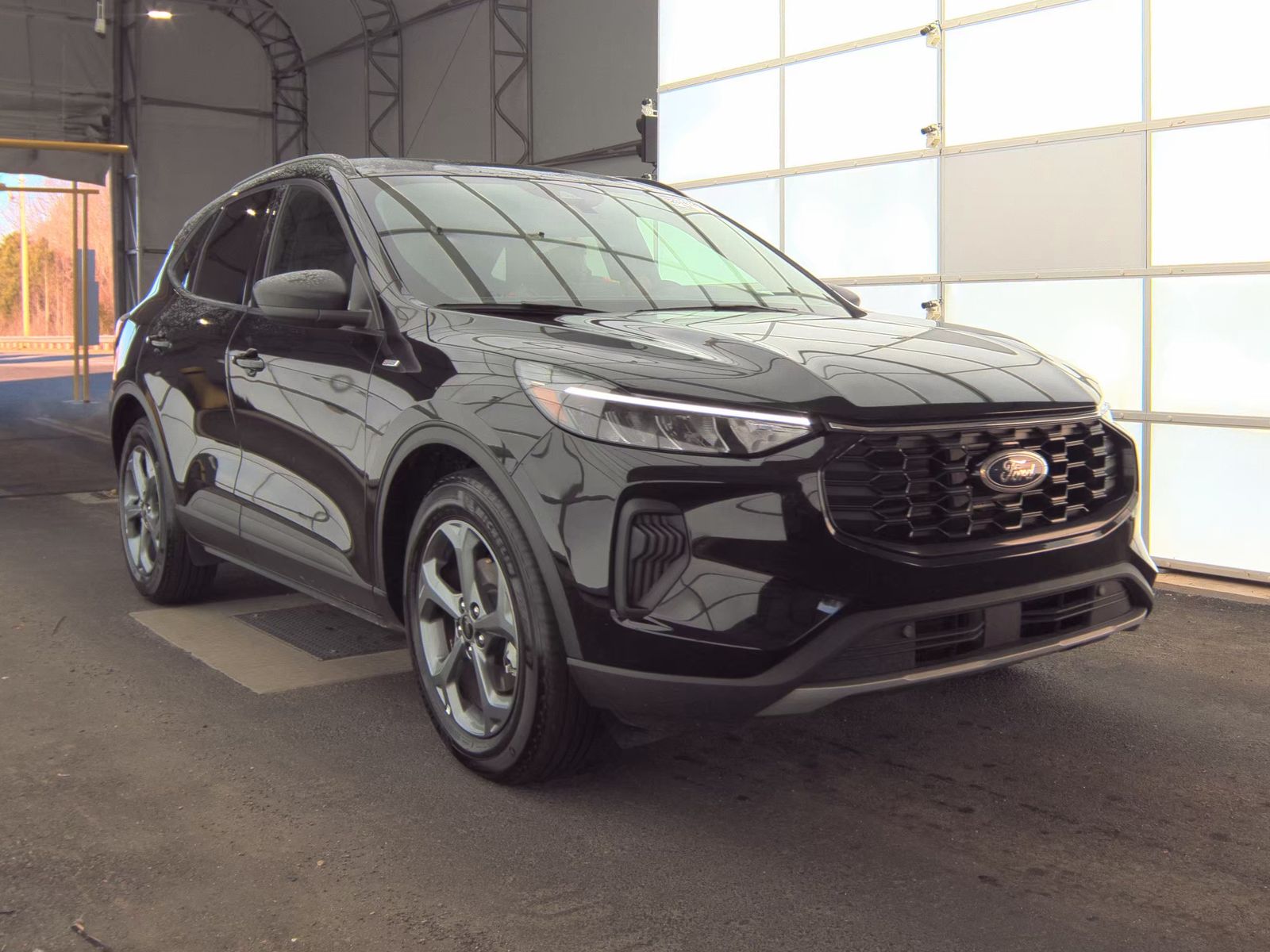 2025 Ford Escape ST-Line FWD