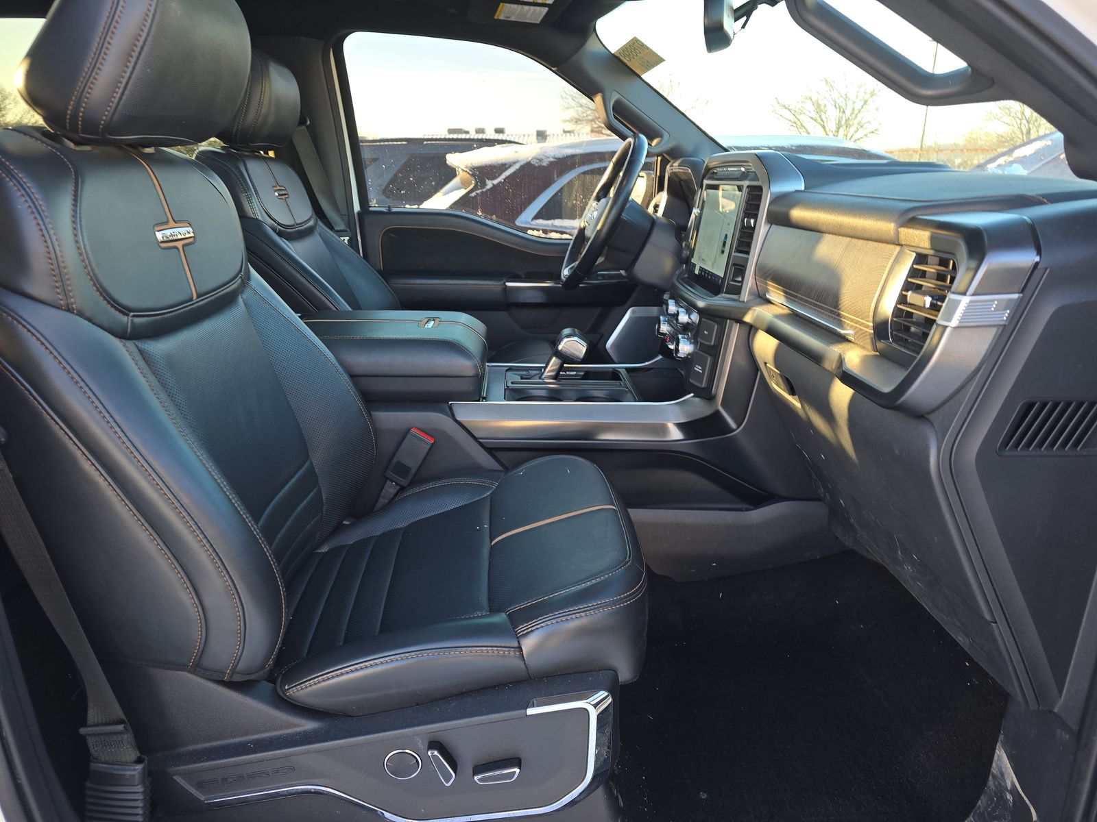 2022 Ford F-150 Platinum AWD