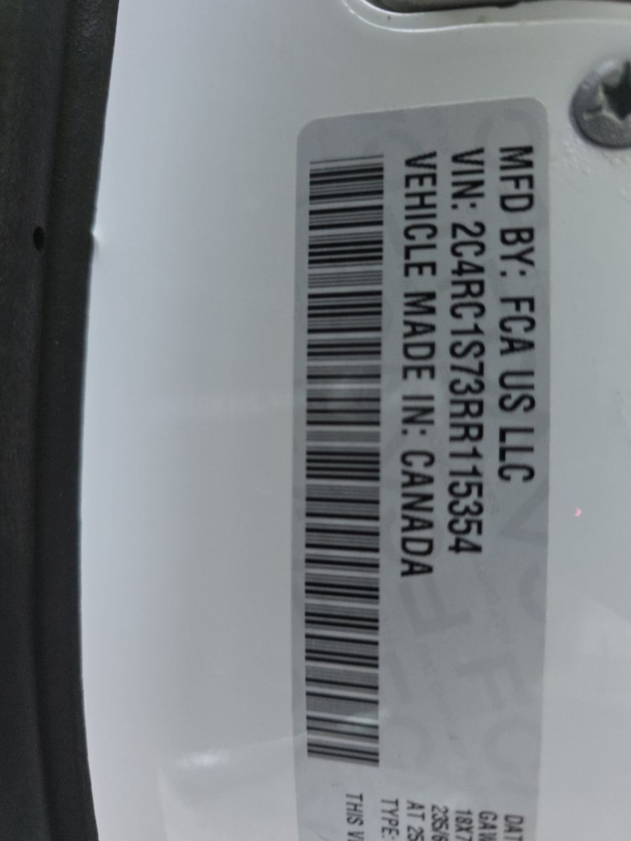 2024 Chrysler Pacifica Hybrid Select S Appearance FWD