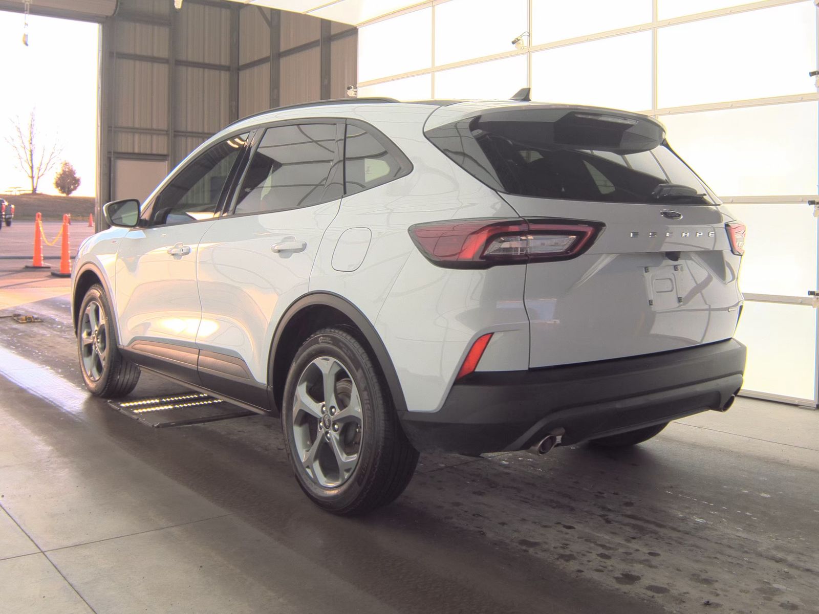 2025 Ford Escape Hybrid ST-Line Elite AWD
