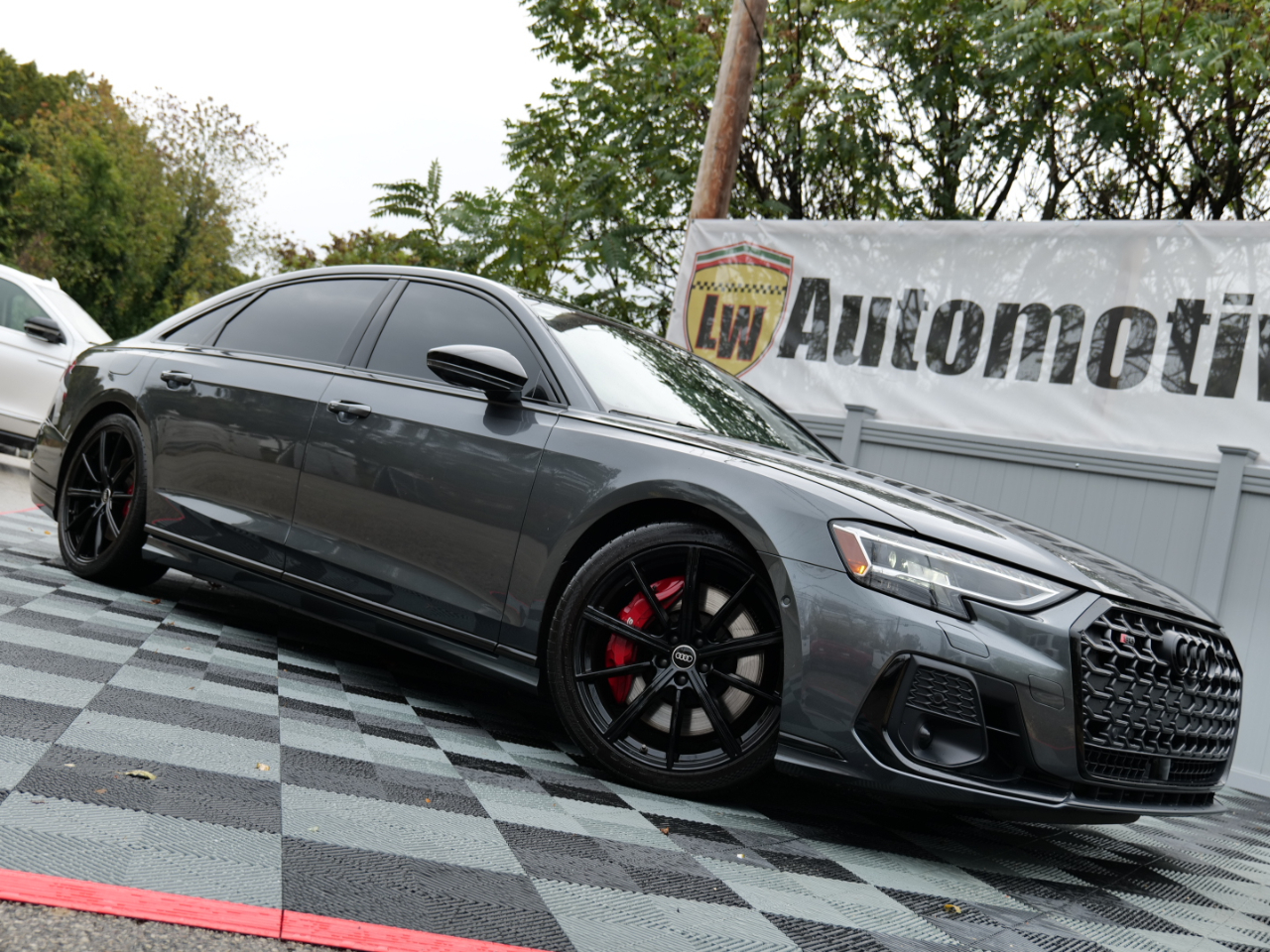 2022 Audi S8