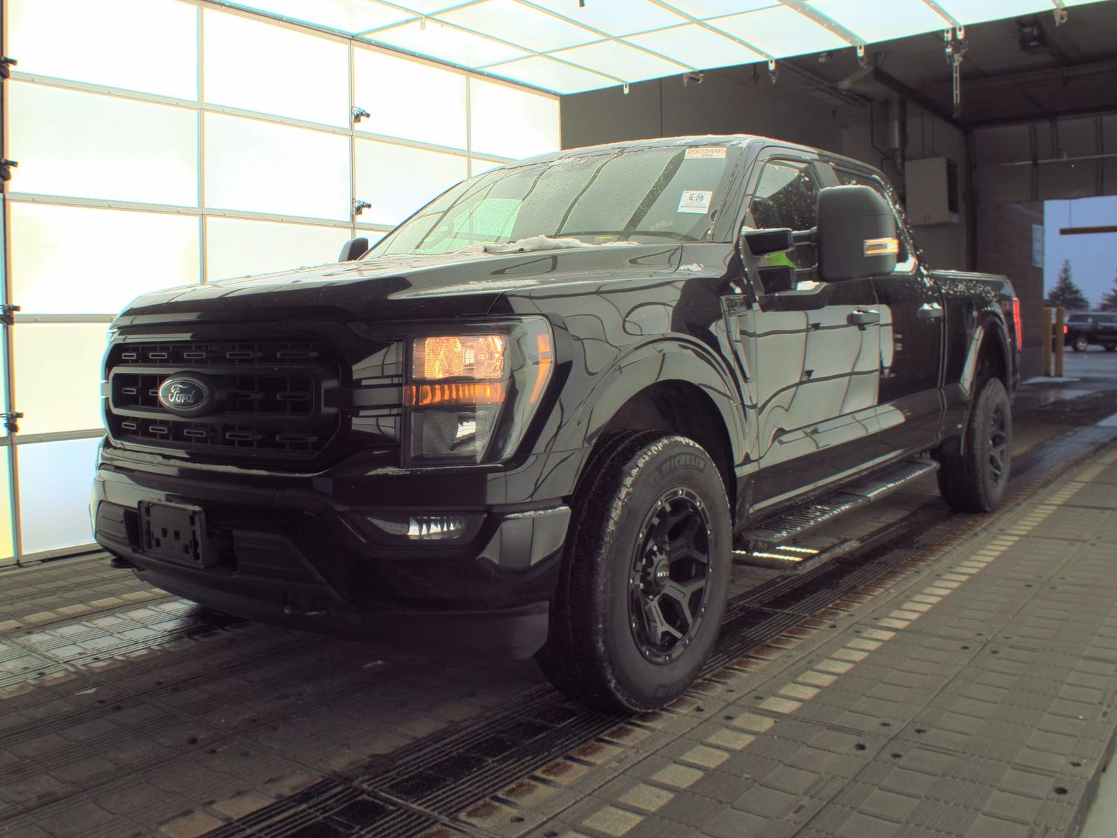 2023 Ford F-150 XLT AWD