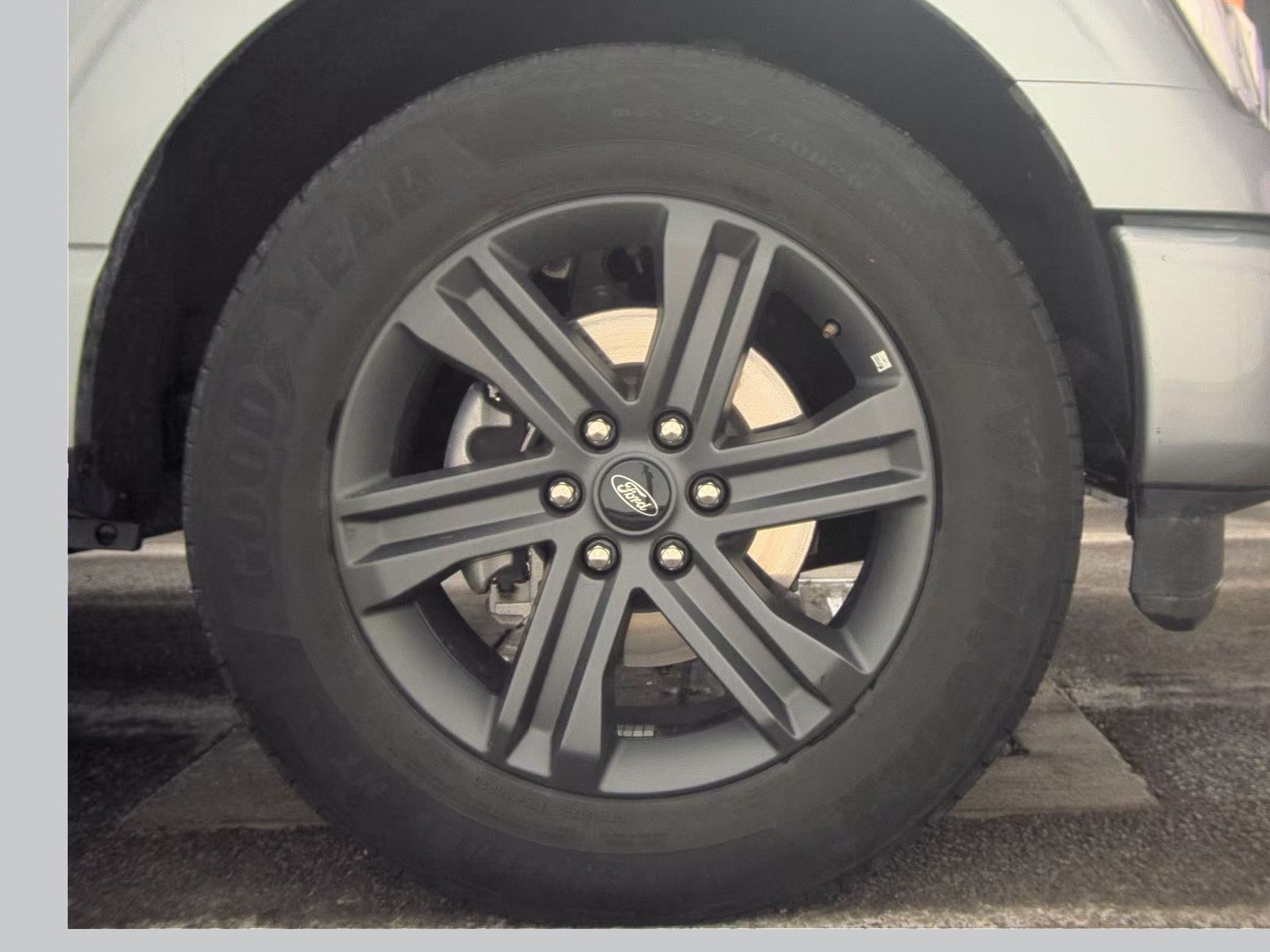 2023 Ford F-150 XLT RWD