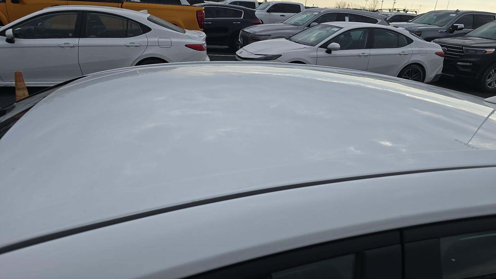 2025 Toyota Camry SE FWD