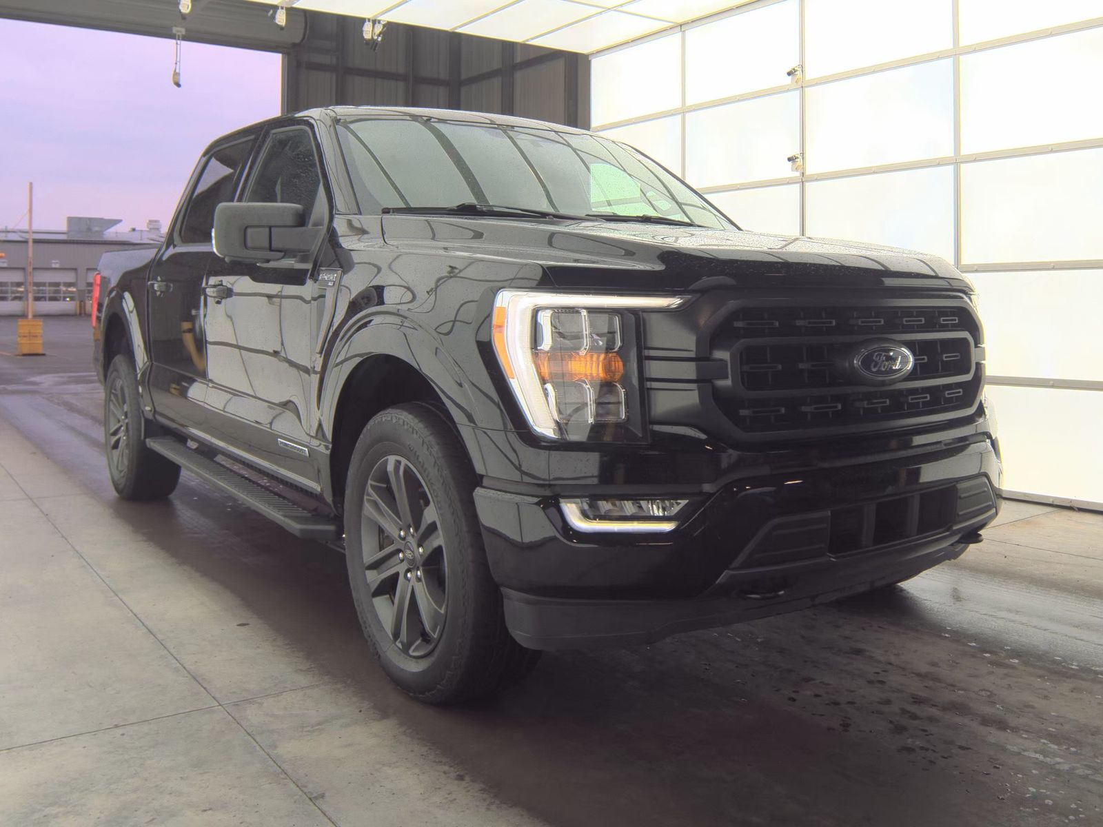 2023 Ford F-150 Hybrid XLT AWD