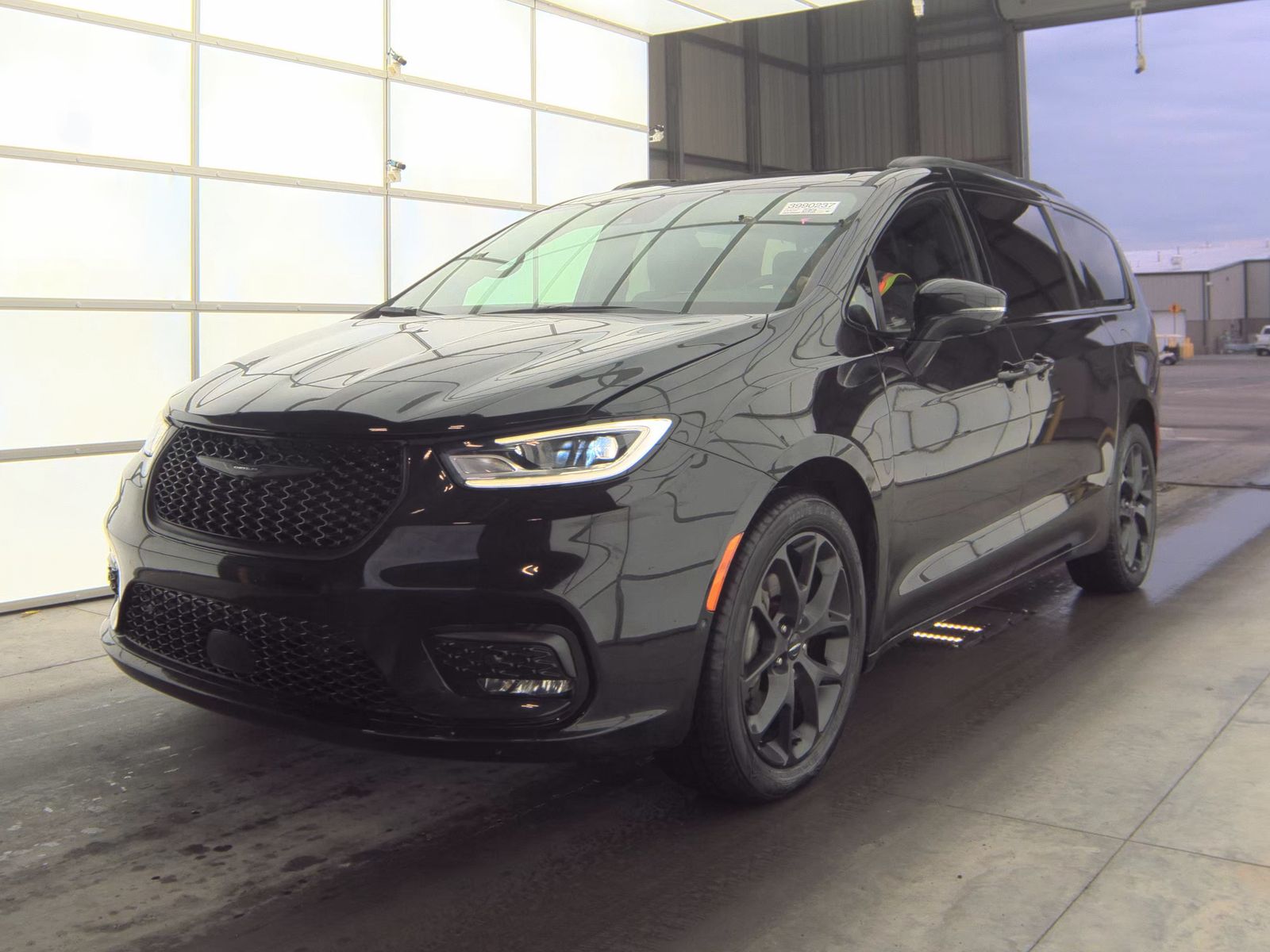 2022 Chrysler Pacifica Limited AWD