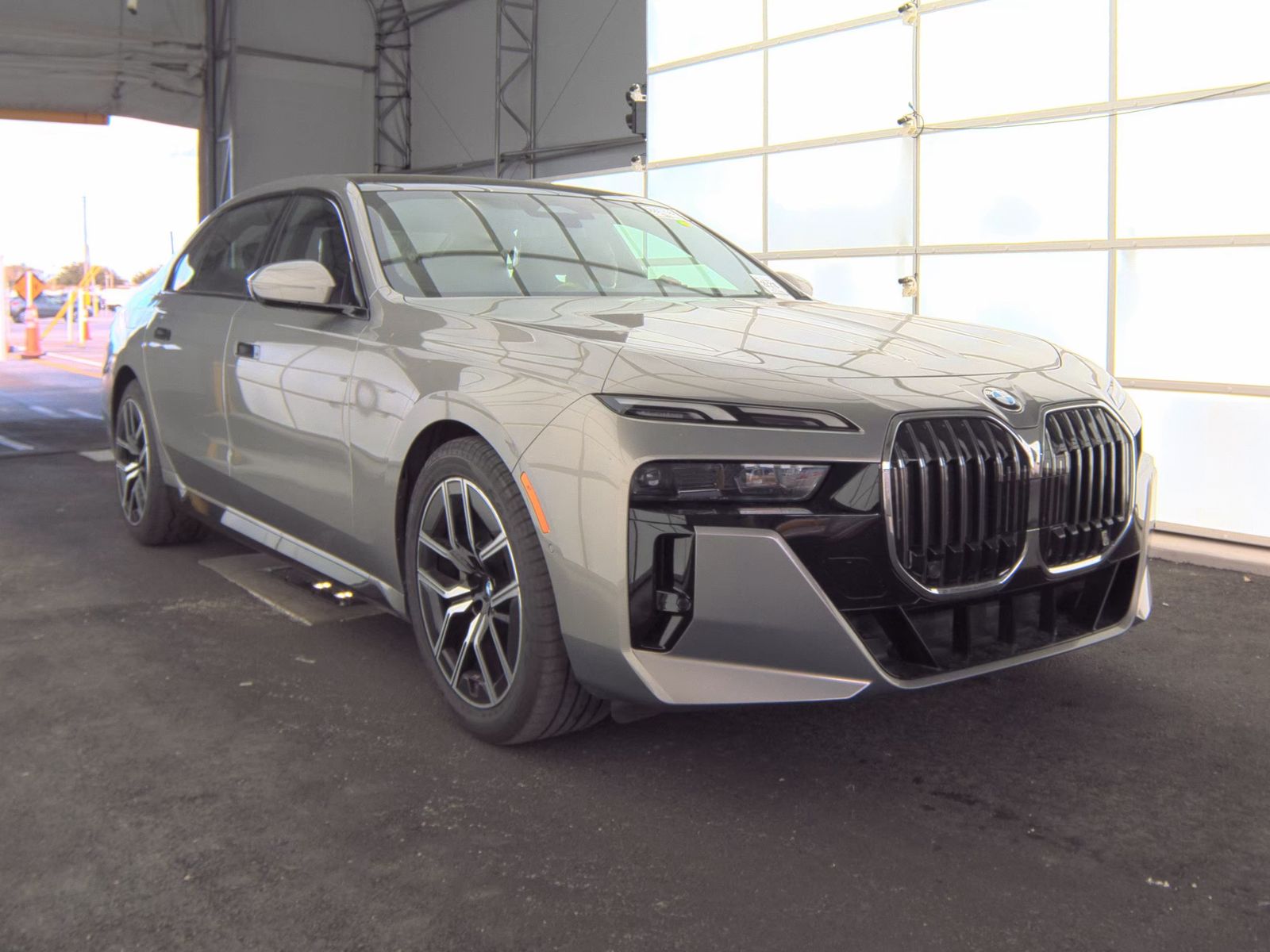 2025 BMW 7 Series 740i RWD