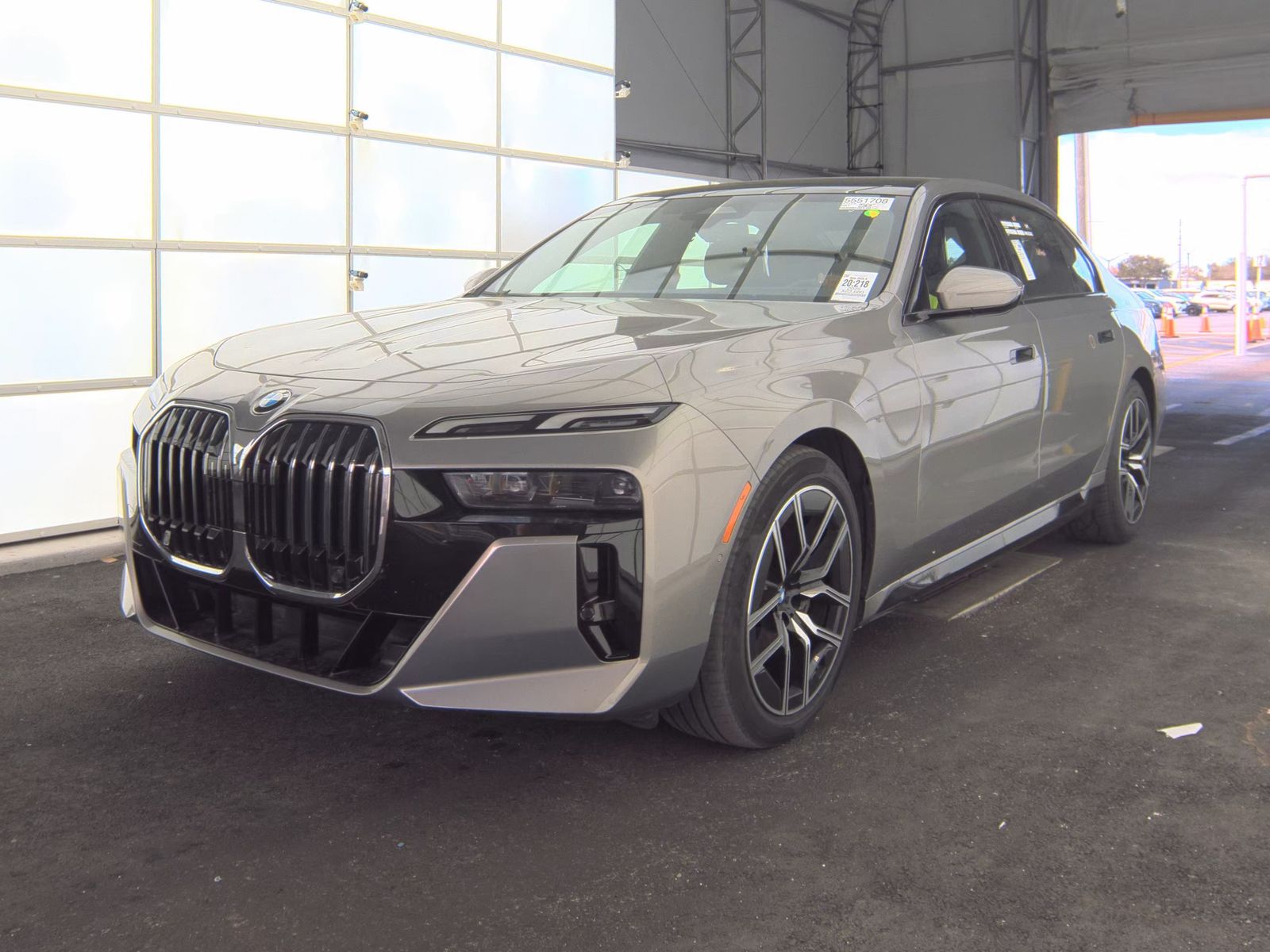 2025 BMW 7 Series 740i RWD