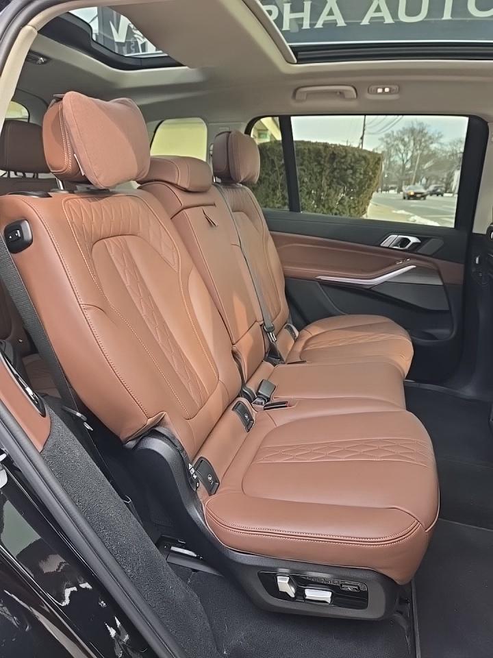 2023 BMW X7 xDrive40i AWD