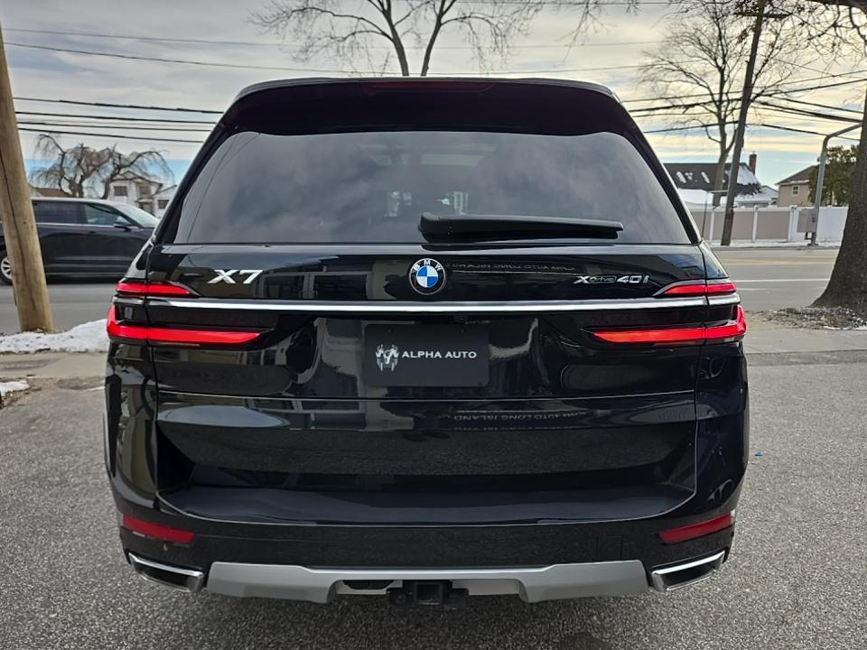 2023 BMW X7 xDrive40i AWD