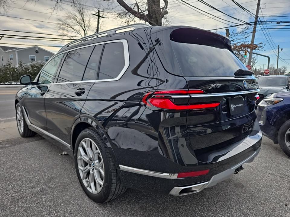 2023 BMW X7 xDrive40i AWD