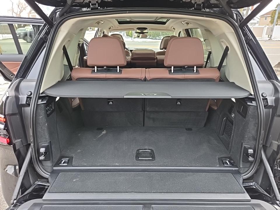 2023 BMW X7 xDrive40i AWD