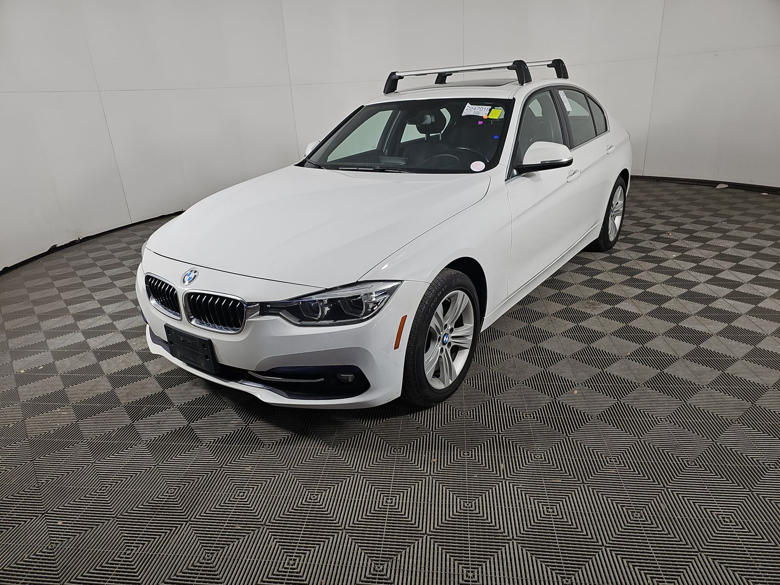 2018 BMW 3 Series Sedan 330i xDrive