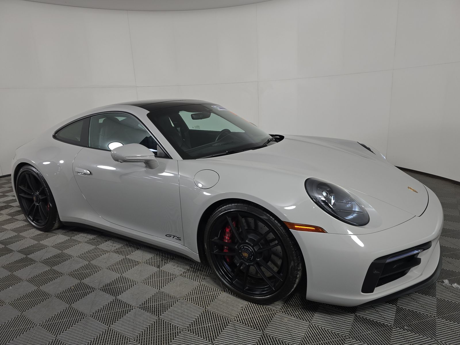 2024 Porsche 911 Carrera GTS RWD