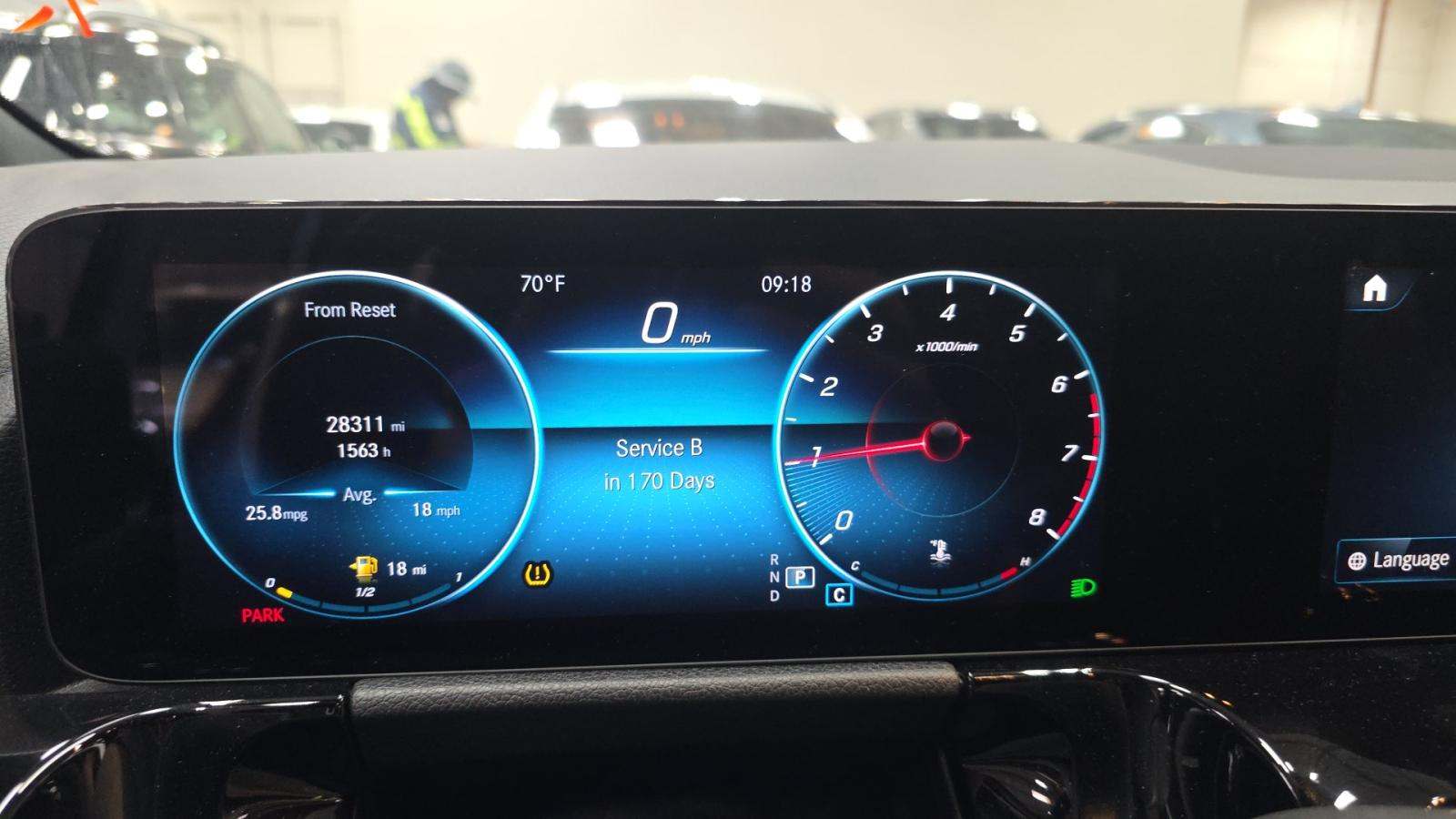 Mercedes-Benz GLA 250 снимка Mercedes-Benz GLA 250
