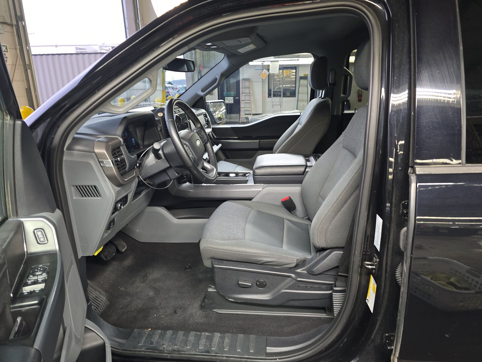 2024 Ford F-150 Hybrid XLT AWD