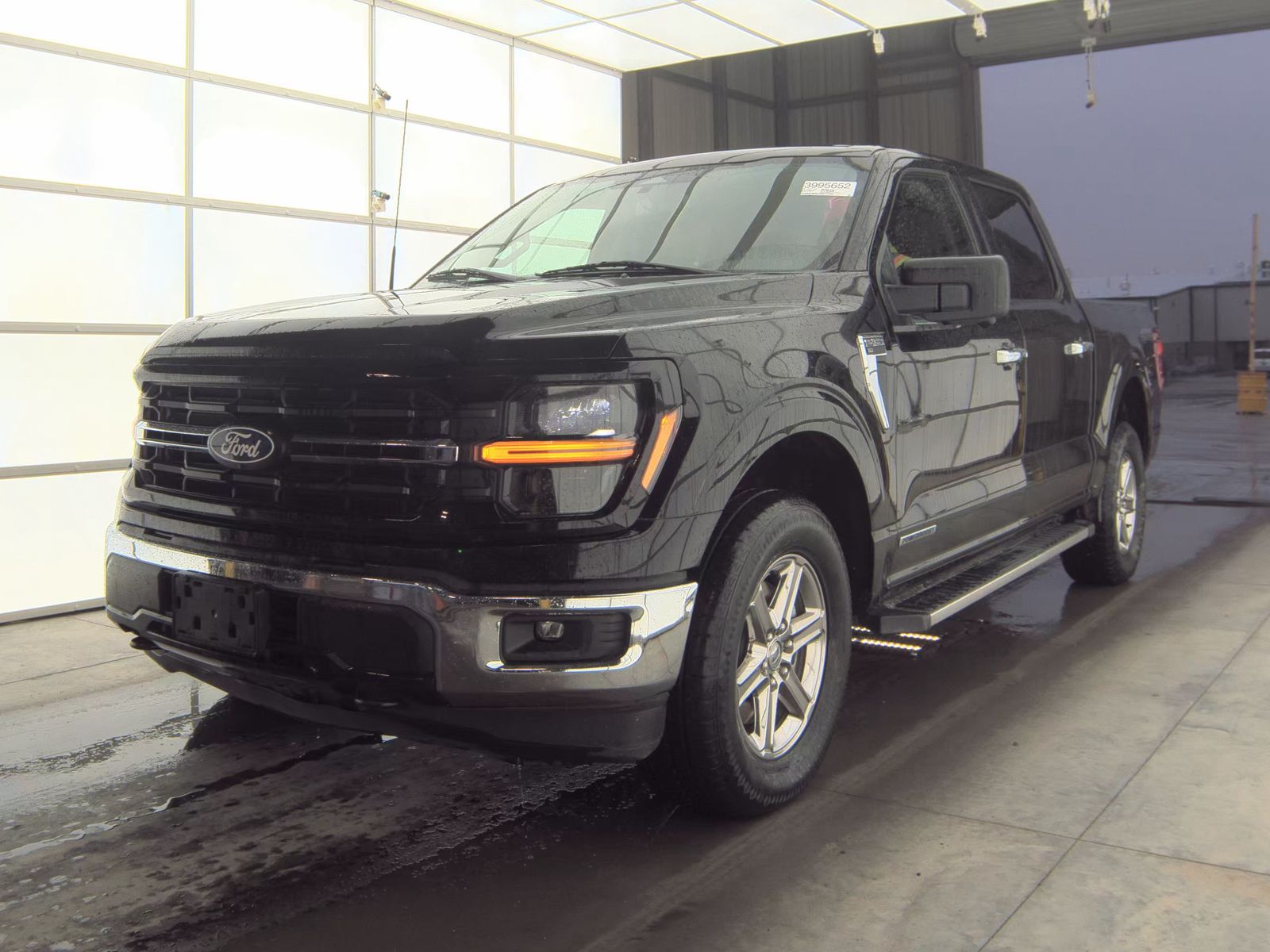 2024 Ford F-150 Hybrid XLT AWD