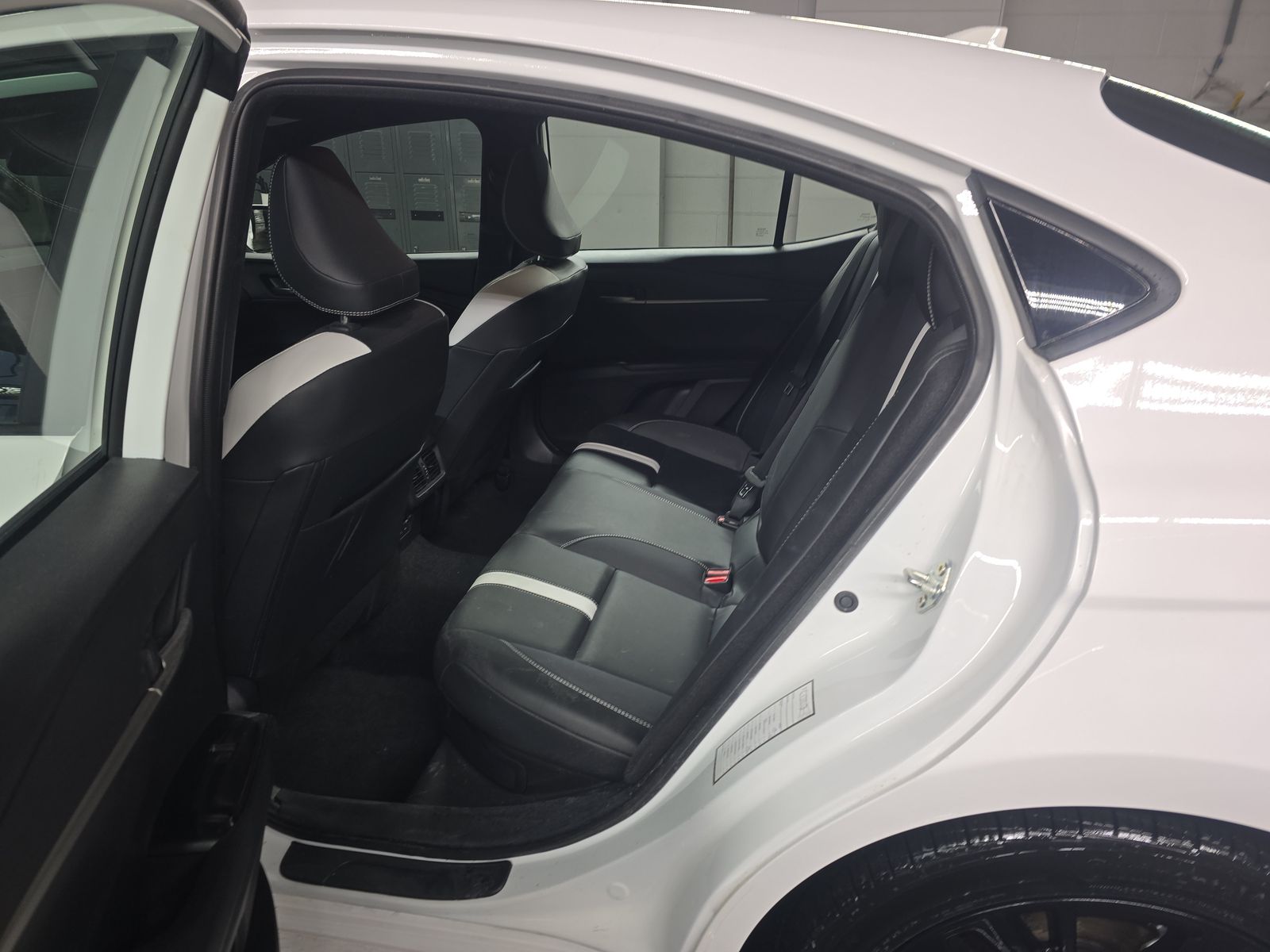 2025 Toyota Camry SE FWD