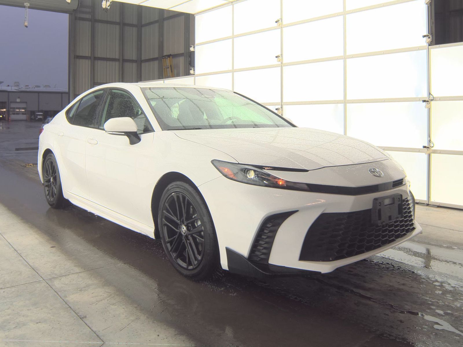 2025 Toyota Camry SE FWD