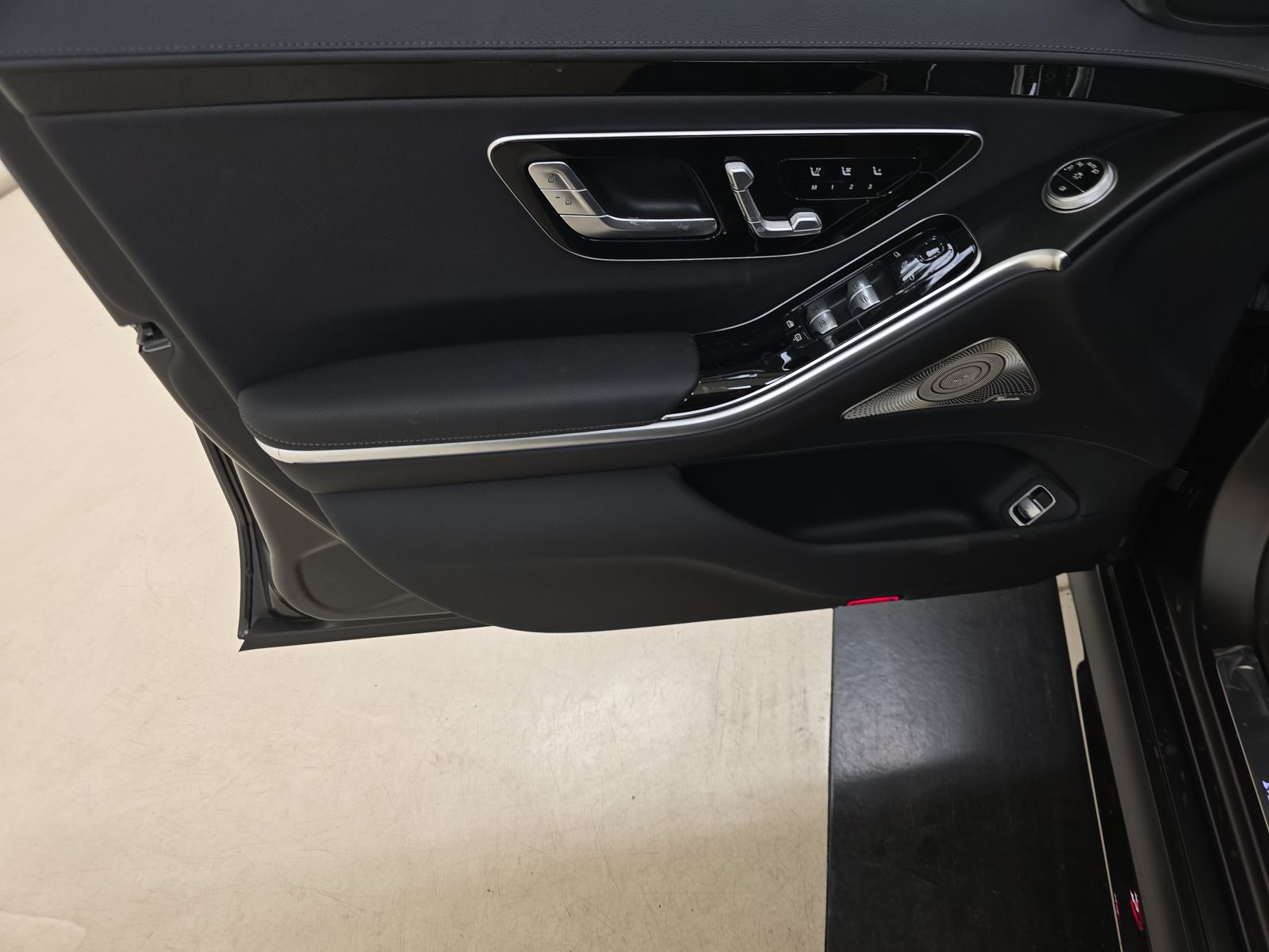 MERCEDES-BENZ S-CLASS - 10