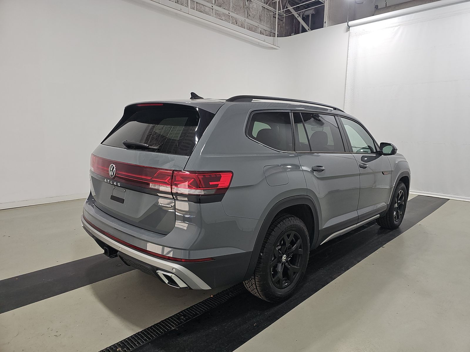 2025 Volkswagen Atlas 2.0T Peak Edition AWD