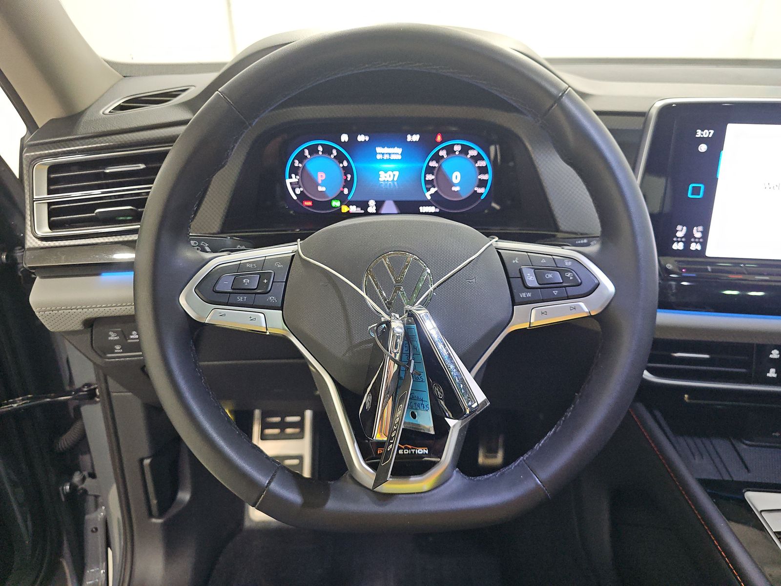 2025 Volkswagen Atlas 2.0T Peak Edition AWD