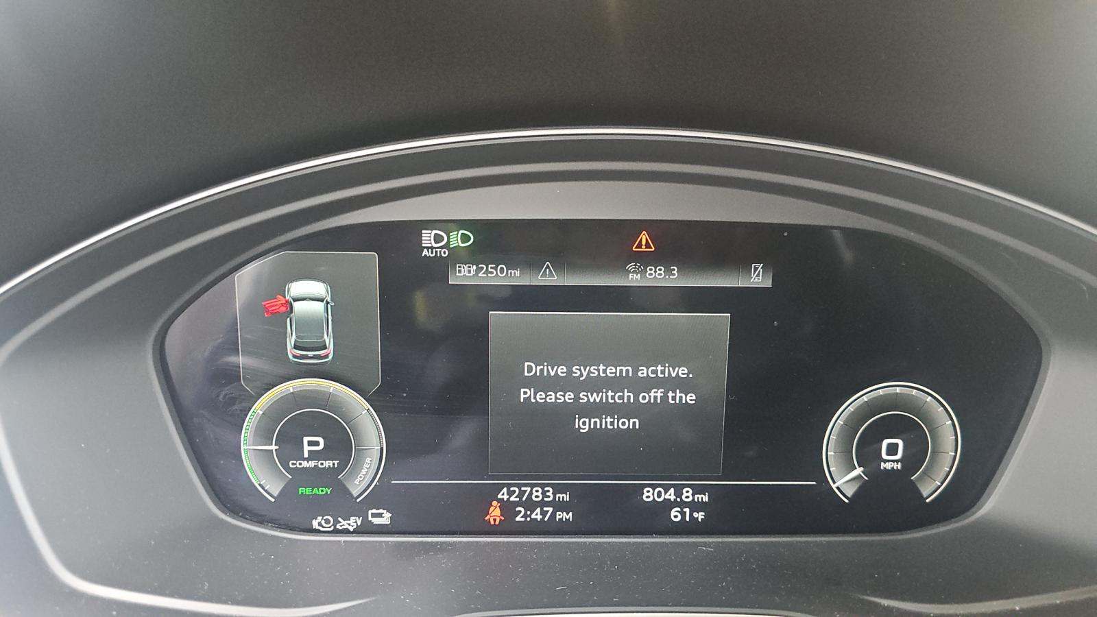 2022 Audi Q5 e Plug-In Hybrid S line Premium FWD