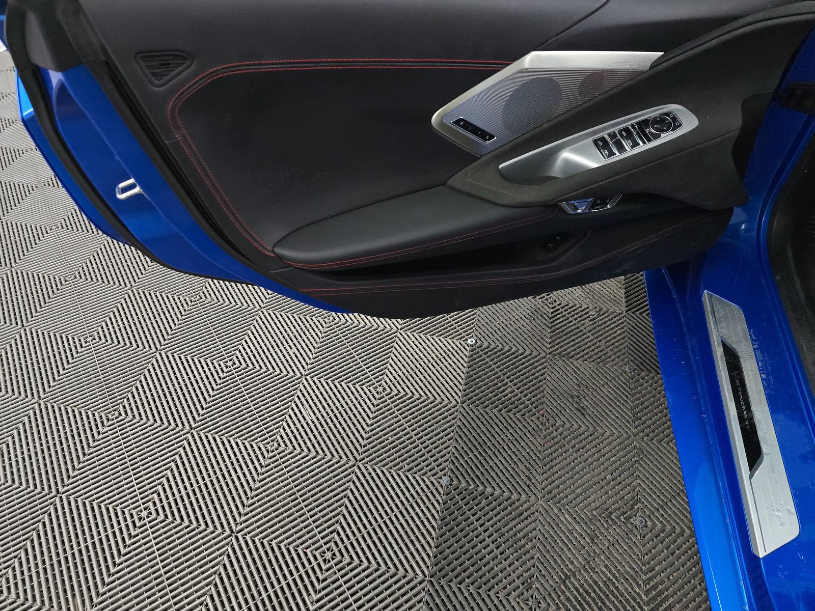 2025 Chevrolet Corvette Stingray RWD