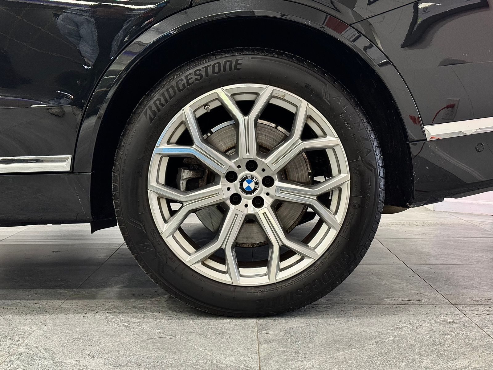 2023 BMW X7 xDrive40i AWD