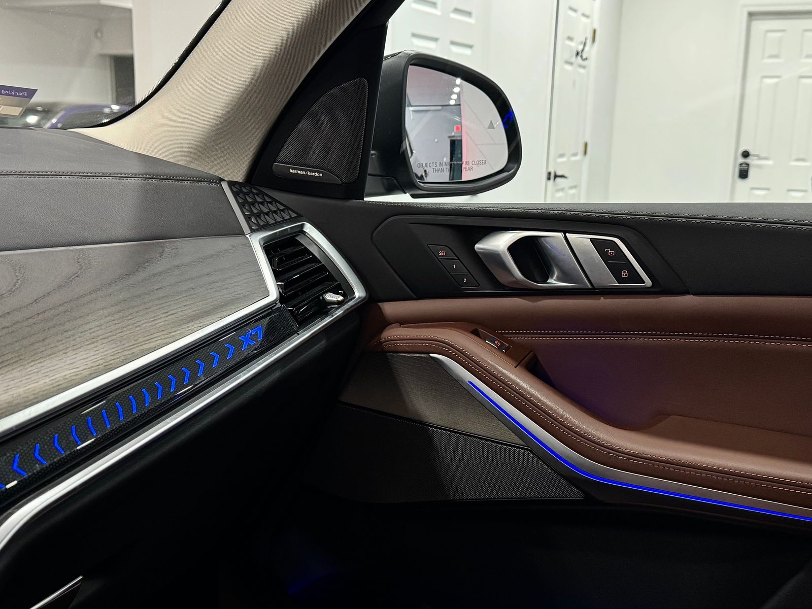 2023 BMW X7 xDrive40i AWD