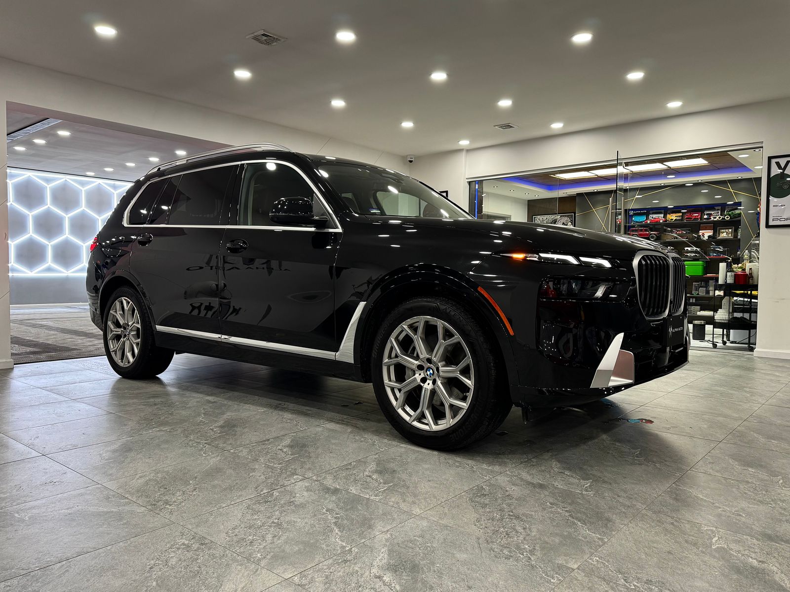 2023 BMW X7 xDrive40i AWD