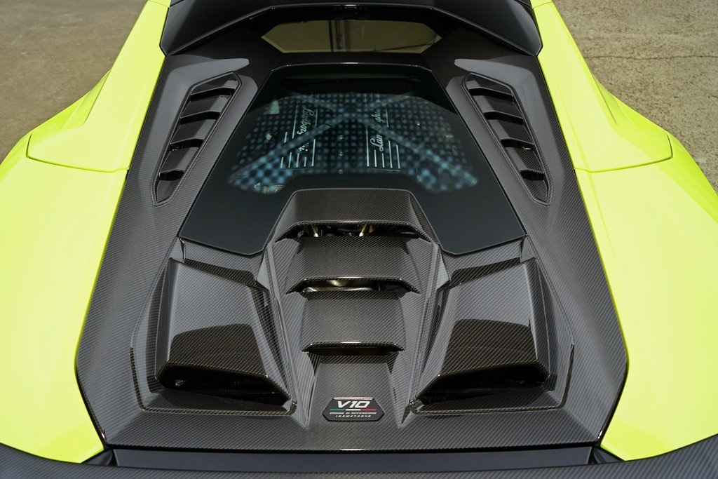 2024 Lamborghini Huracan Tecnica RWD