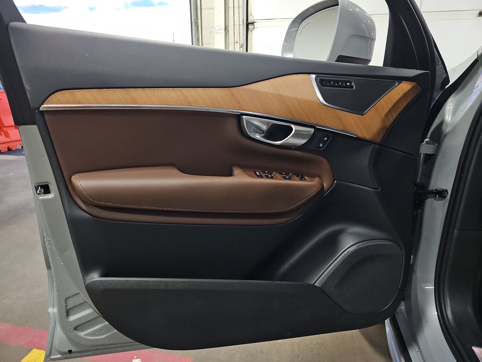 2024 Volvo XC90 B5 Plus AWD