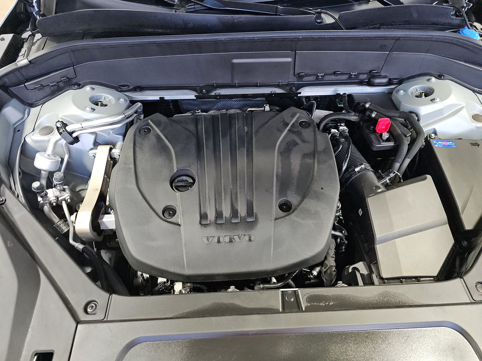 2024 Volvo XC90 B5 Plus AWD