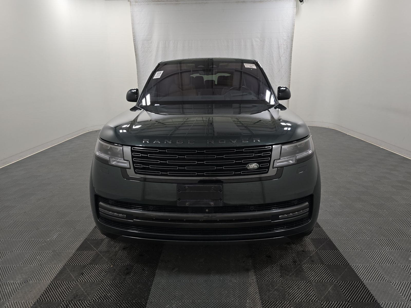 2023 Land Rover Range Rover SE LWB AWD