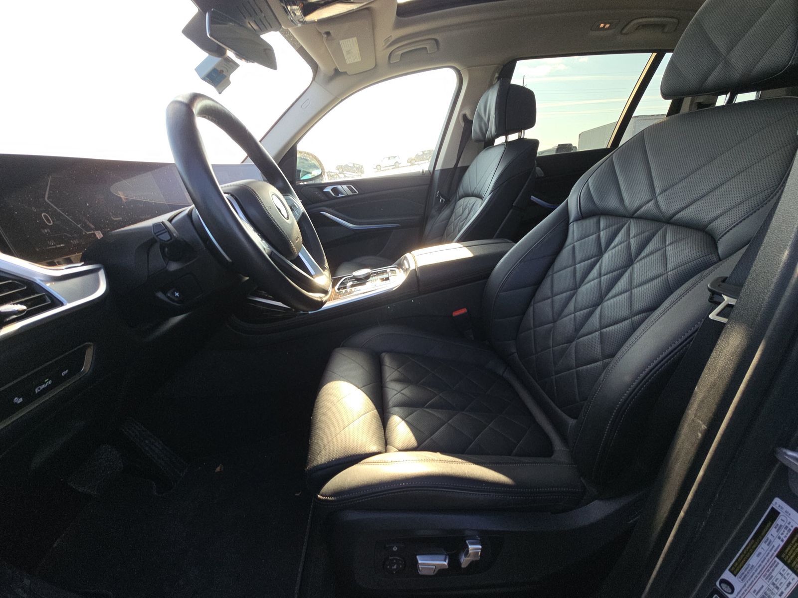 2025 BMW X7 xDrive40i AWD