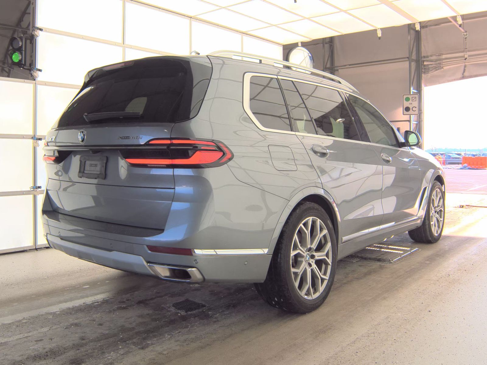 2025 BMW X7 xDrive40i AWD