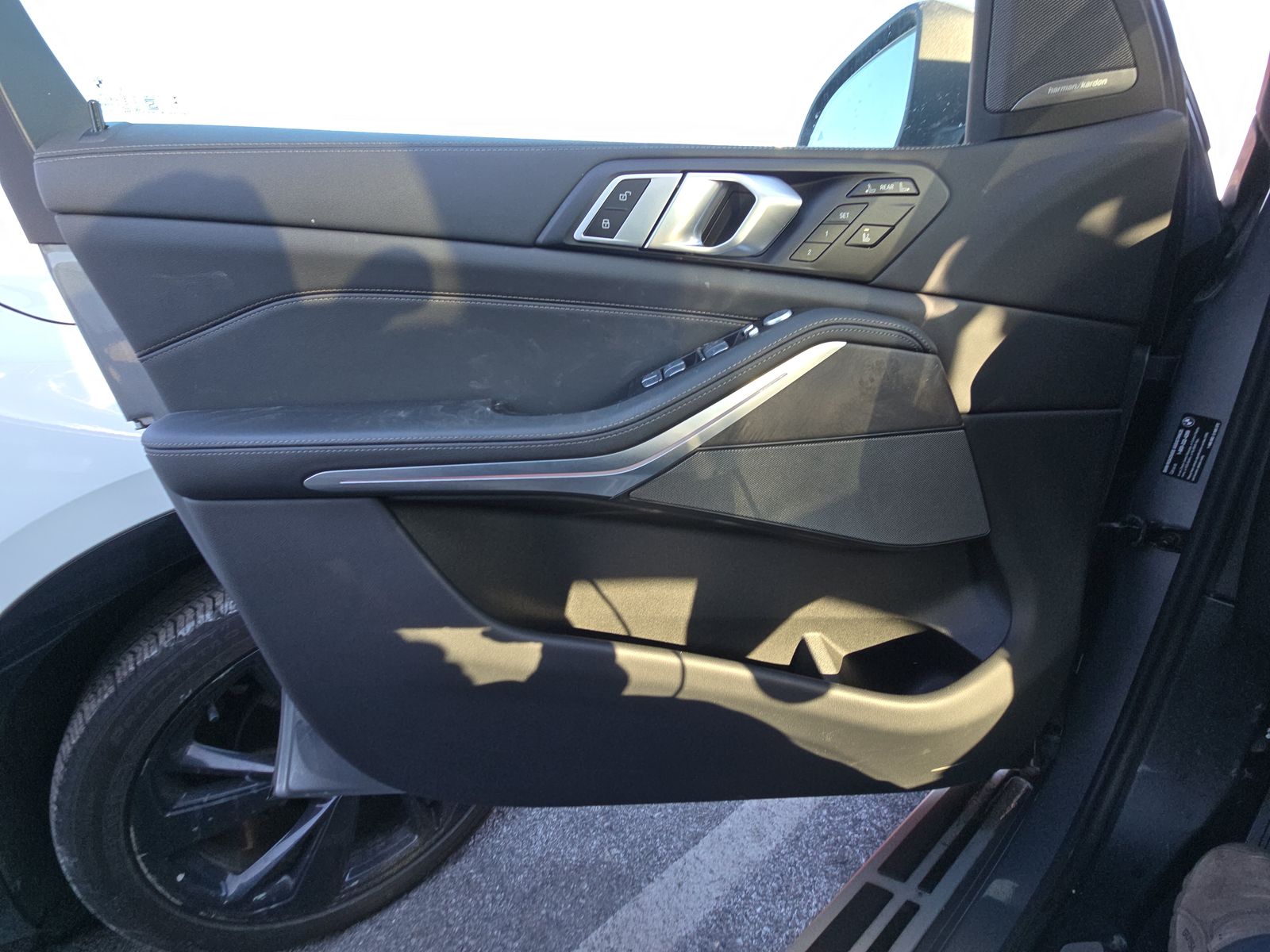 2025 BMW X7 xDrive40i AWD