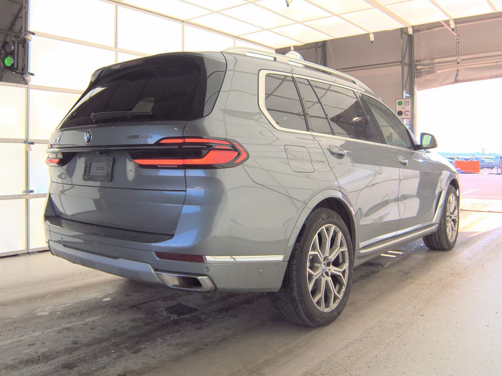 2025 BMW X7 xDrive40i AWD