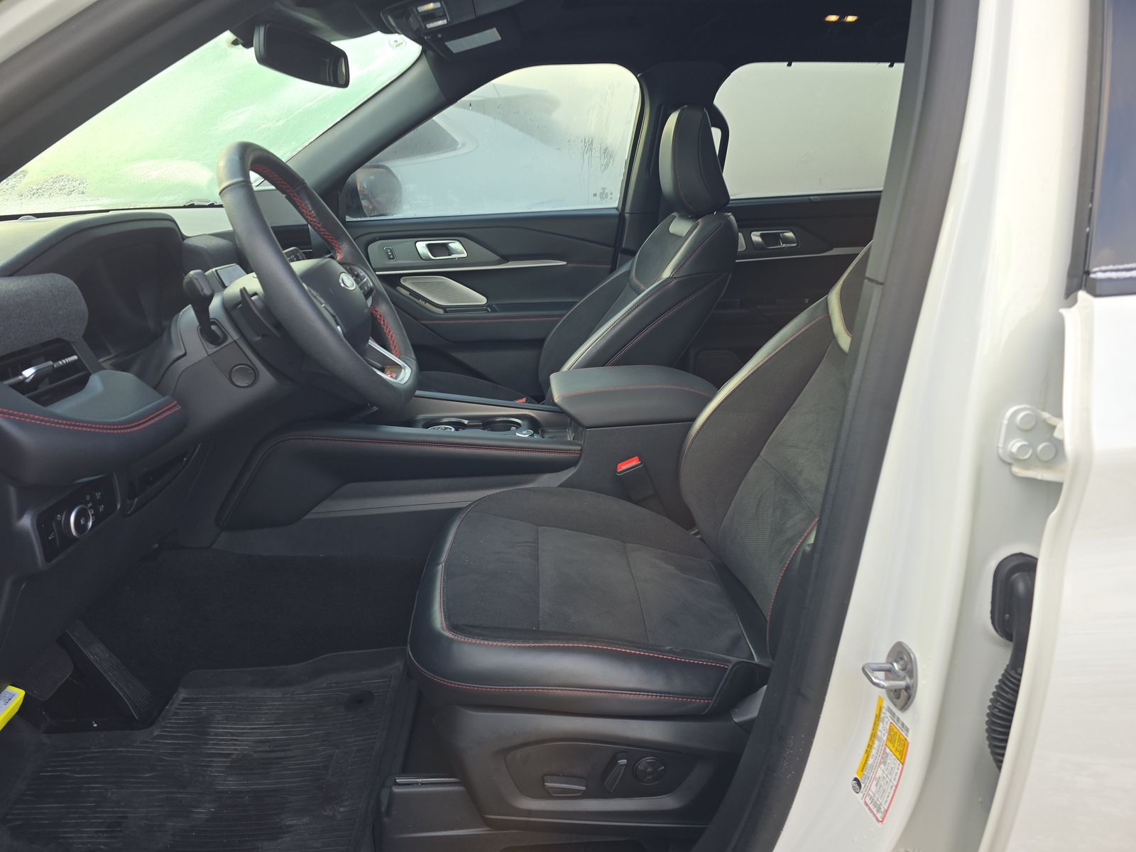 2025 Ford Explorer ST AWD