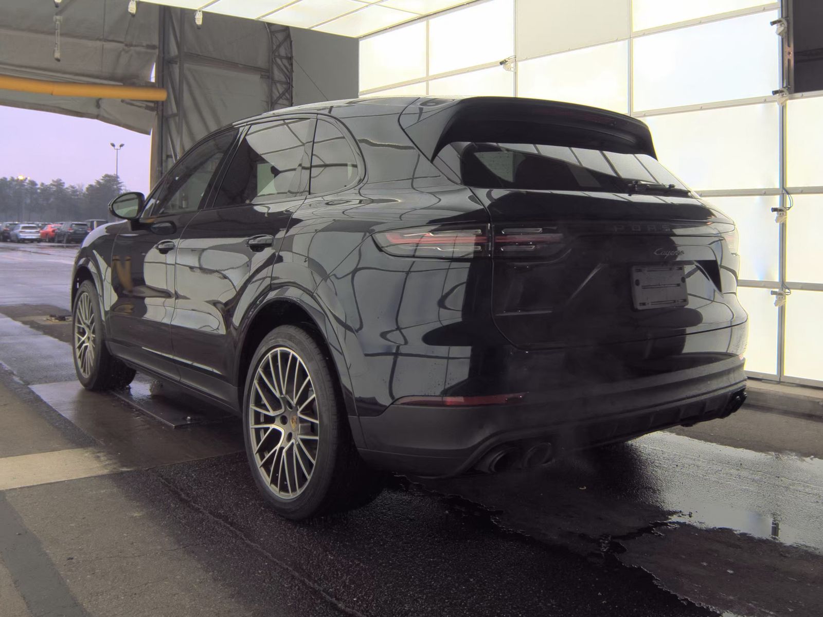 2022 Porsche Cayenne Platinum Edition AWD