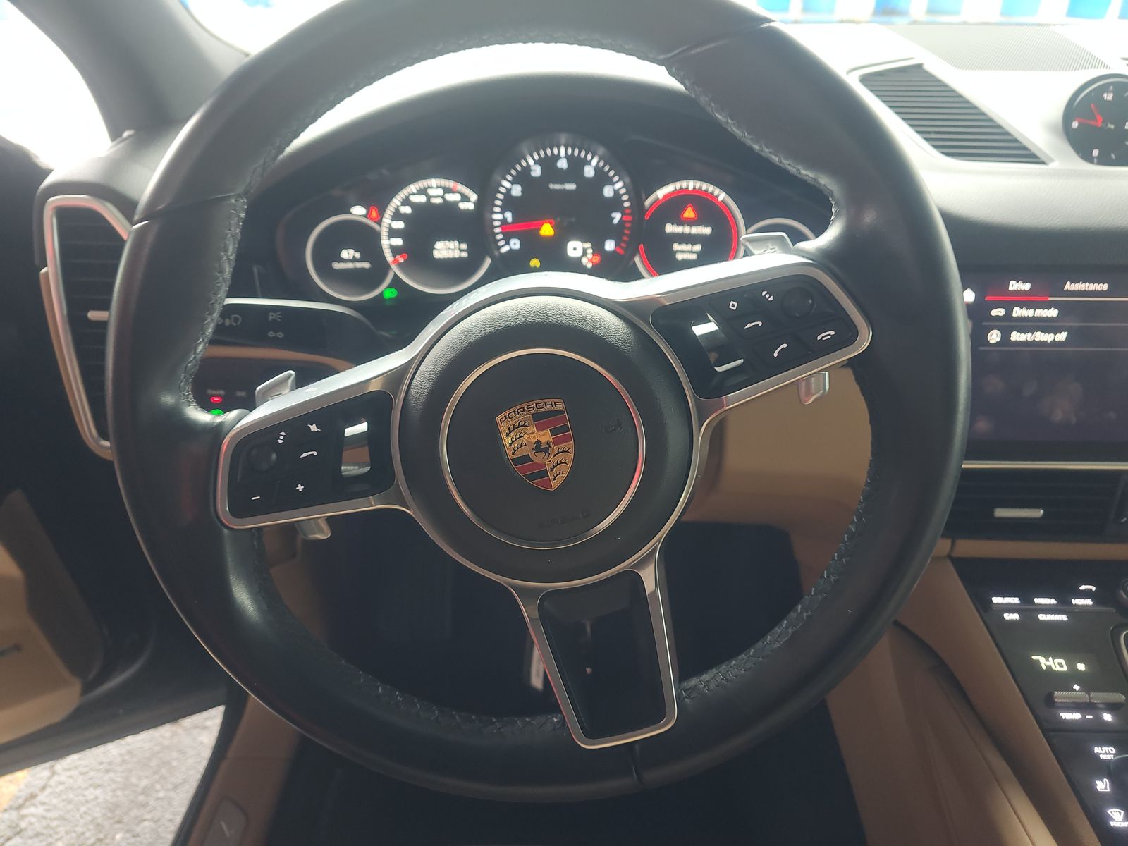 2022 Porsche Cayenne Platinum Edition AWD