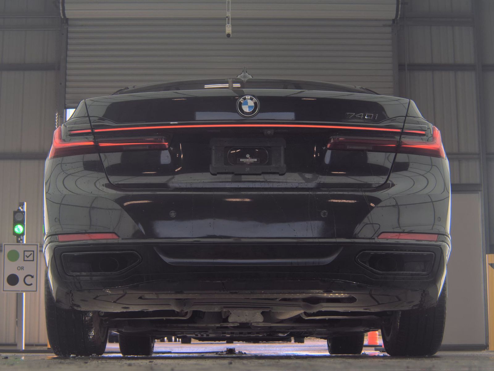 2022 BMW 7 Series 740i RWD