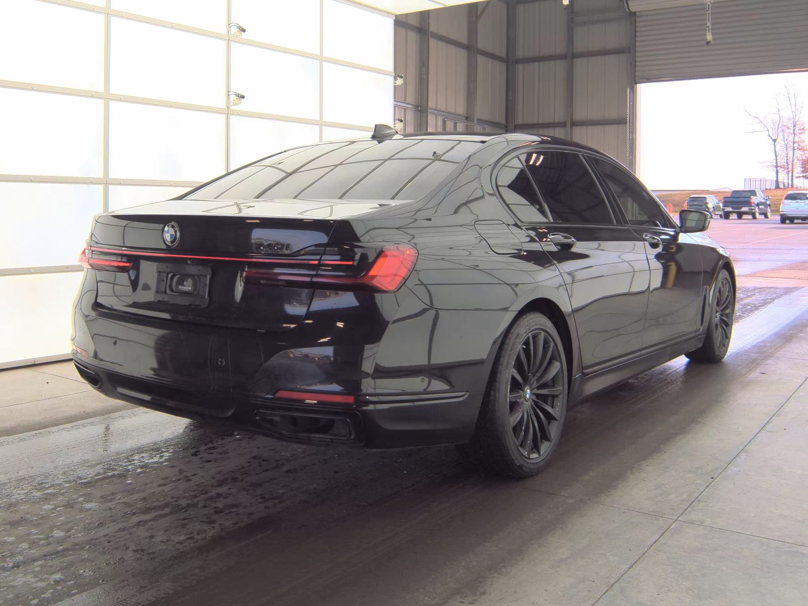 2022 BMW 7 Series 740i RWD