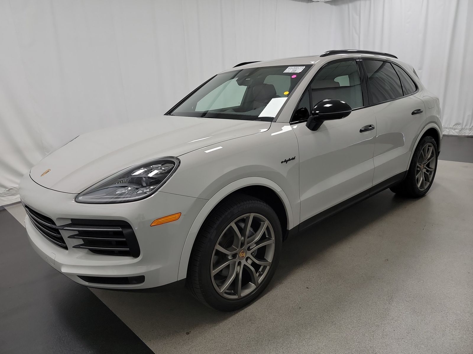 2022 Porsche Cayenne E-Hybrid Platinum Edition